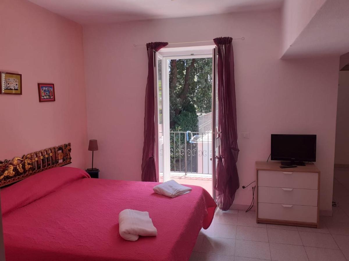Residence Aegidius Ischia Exteriör bild