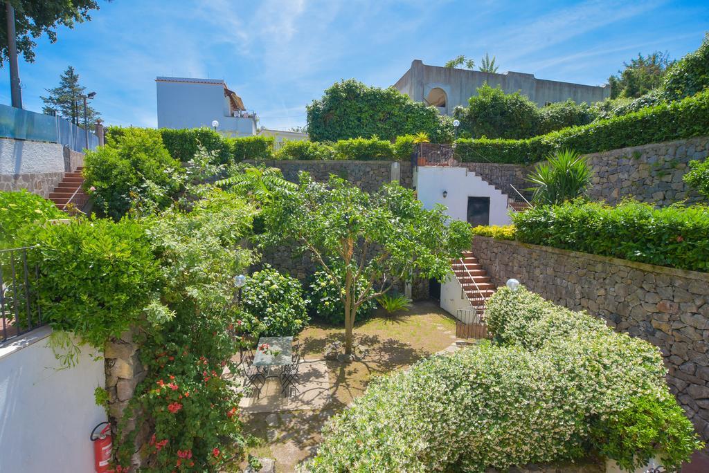 Residence Aegidius Ischia Exteriör bild