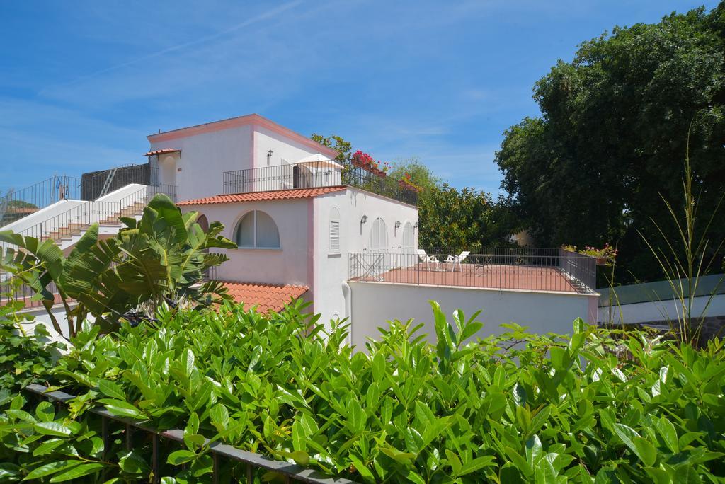 Residence Aegidius Ischia Exteriör bild